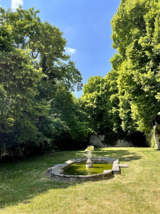 Romantique Jacuzzi, Au Chateau A 30 Min De Paris Apartman Limay Kültér fotó